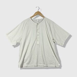 Lululemon Henley Shirt Mens XL White Seersucker Textured Short Sleeve Casual